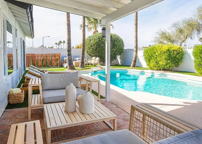 Holiday home Scenic 4br Heated Pool & Games